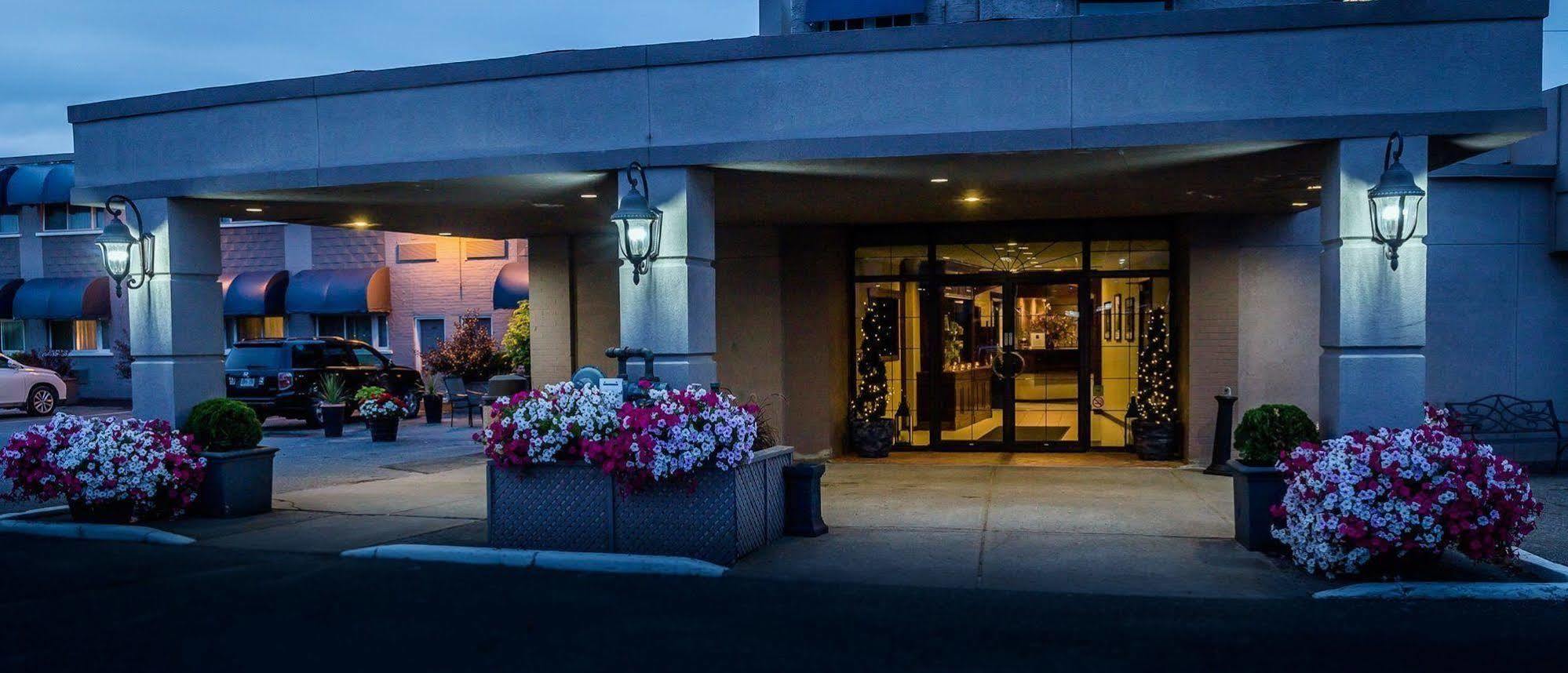 Ambassador Hotel Sudbury Exterior foto